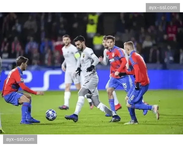 贝蒂斯公布欧联杯大名单,伊格莱西亚斯轮休,专注周末联赛。 贝蒂斯公布欧联杯大名单,伊格莱西亚斯轮休,专注周末联赛。